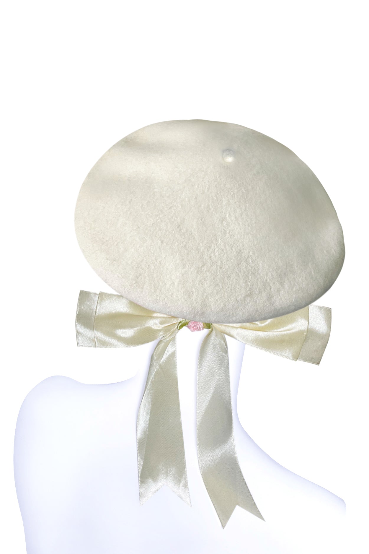 Off white beret with a matching ribbon NEW